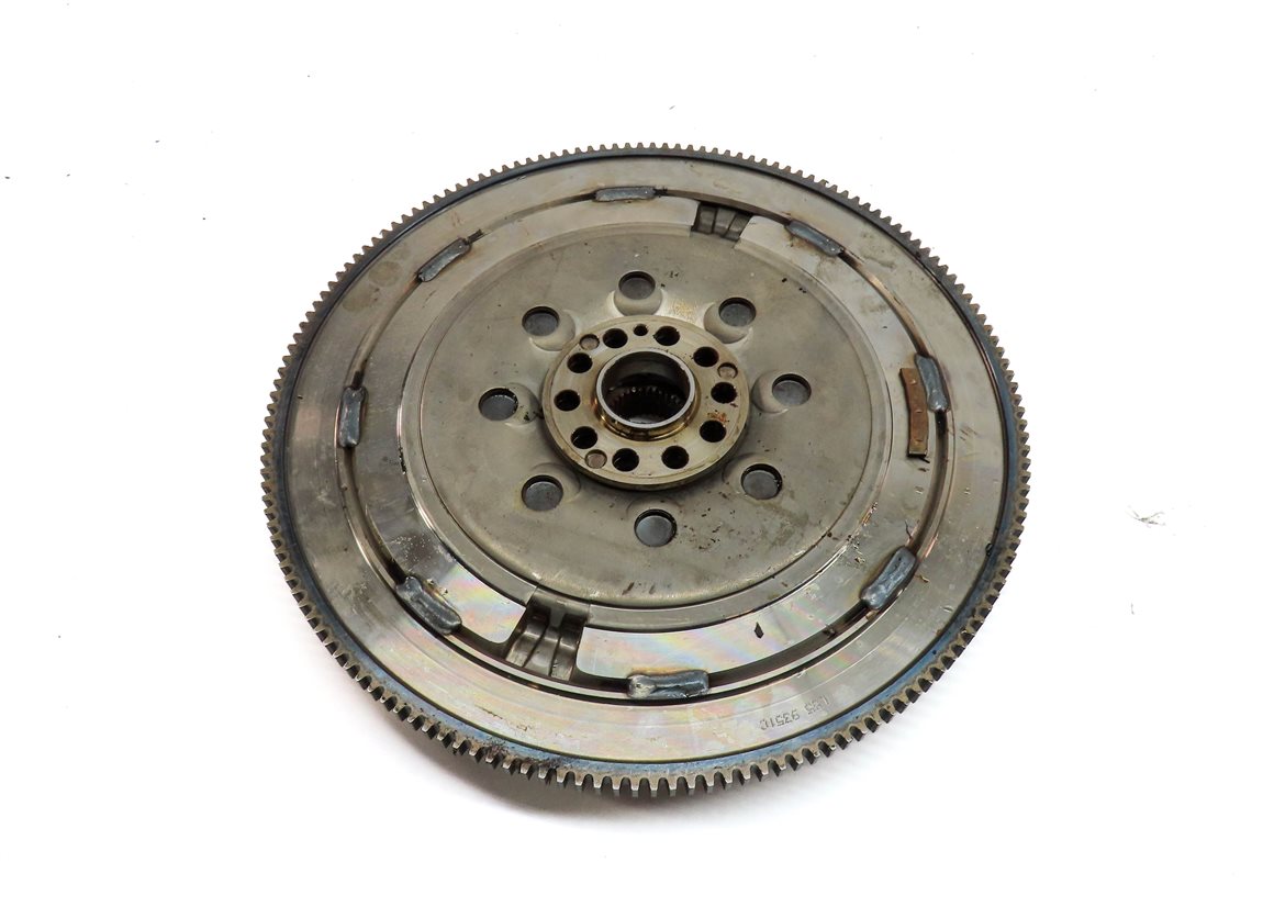 Thumbnail 3: 10-13 PORSCHE PANAMERA (970 G1) 4.8L M48 RWD DUAL CLUTCH TRANSMISSION FLYWHEEL