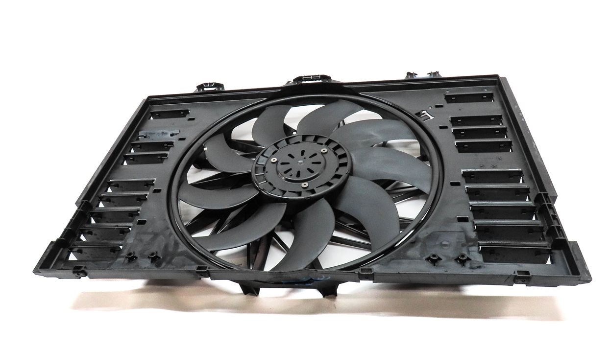 Thumbnail 2: 2010-2016 PORSCHE PANAMERA (970 G1) 3.0L 3.6L 4.8L RADIATOR COOLING FAN ASSEMBLY