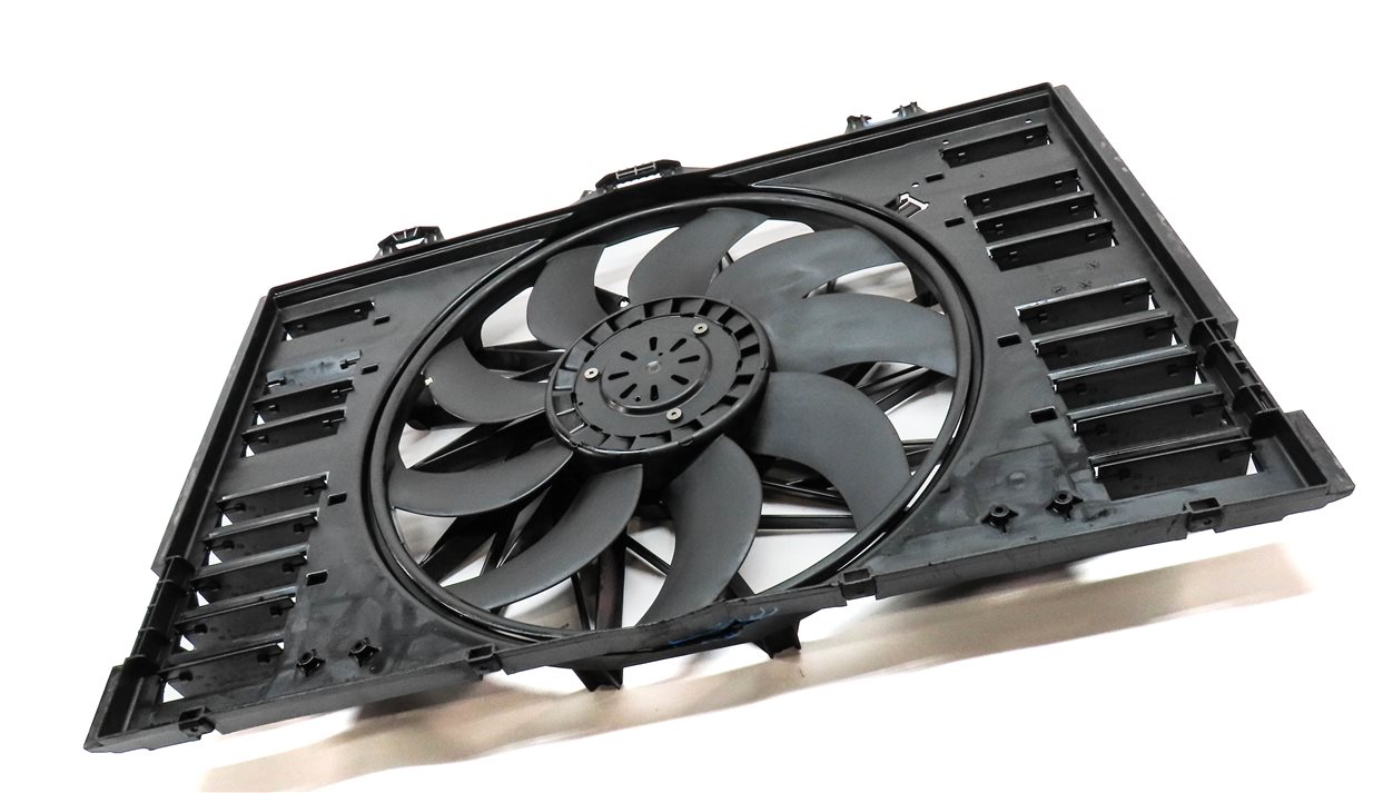 Thumbnail 3: 2010-2016 PORSCHE PANAMERA (970 G1) 3.0L 3.6L 4.8L RADIATOR COOLING FAN ASSEMBLY
