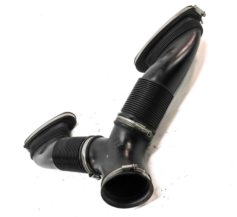 Thumbnail 3: 2010 PORSCHE PANAMERA (970) 4.8L N/A ENGINE AIR INDUCTION INTAKE DUCT HOSE PIPE