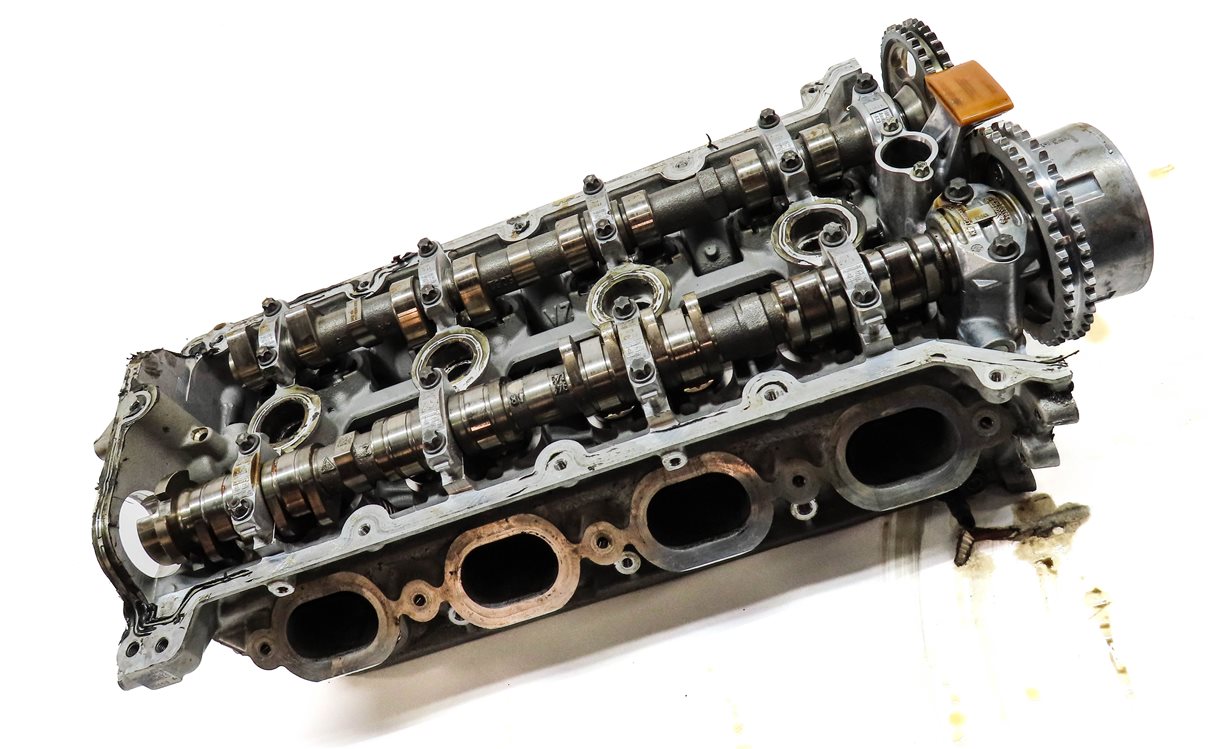 Thumbnail 4: 10-13 PORSCHE PANAMERA (970 G1) RWD N/A 4.8L M48 V8 ENGINE LEFT CYLINDER HEAD