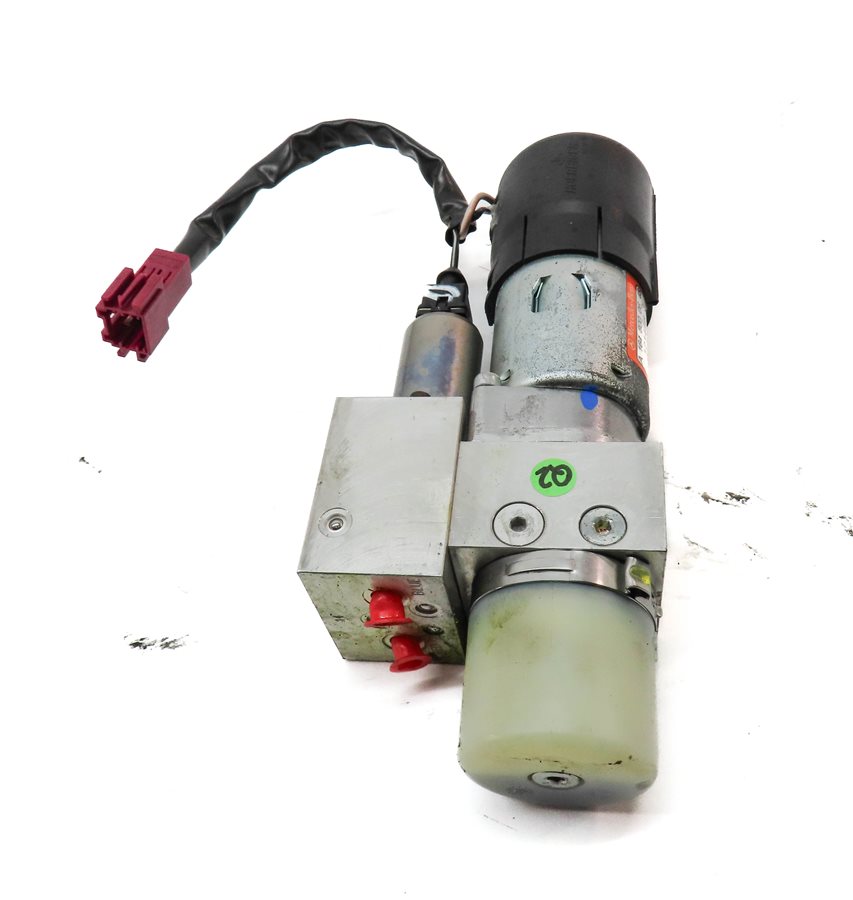 Thumbnail 2: 2006-2009 MERCEDES ML-CLASS (W164) REAR TRUNK LIFT MOTOR w/ RAM & LINES (4-PIN)