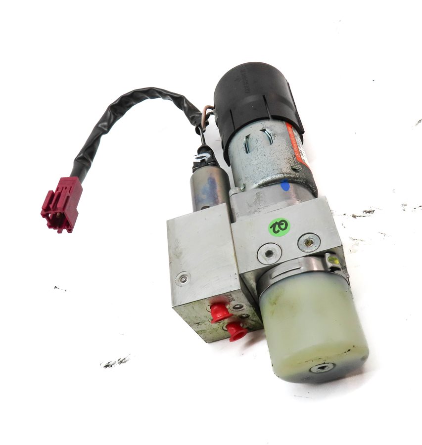 Thumbnail 3: 2006-2009 MERCEDES ML-CLASS (W164) REAR TRUNK LIFT MOTOR w/ RAM & LINES (4-PIN)