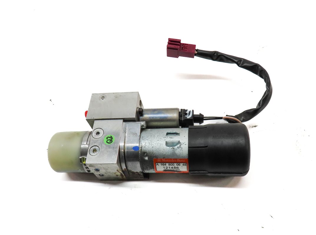 Thumbnail 4: 2006-2009 MERCEDES ML-CLASS (W164) REAR TRUNK LIFT MOTOR w/ RAM & LINES (4-PIN)
