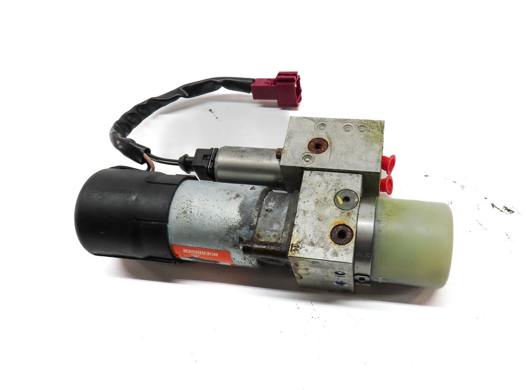 Thumbnail 6: 2006-2009 MERCEDES ML-CLASS (W164) REAR TRUNK LIFT MOTOR w/ RAM & LINES (4-PIN)