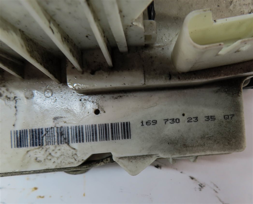 Thumbnail 7: 2006-2008 MERCEDES ML320 ML350 ML500 ML550 (W164) RIGHT REAR DOOR LOCK LATCH