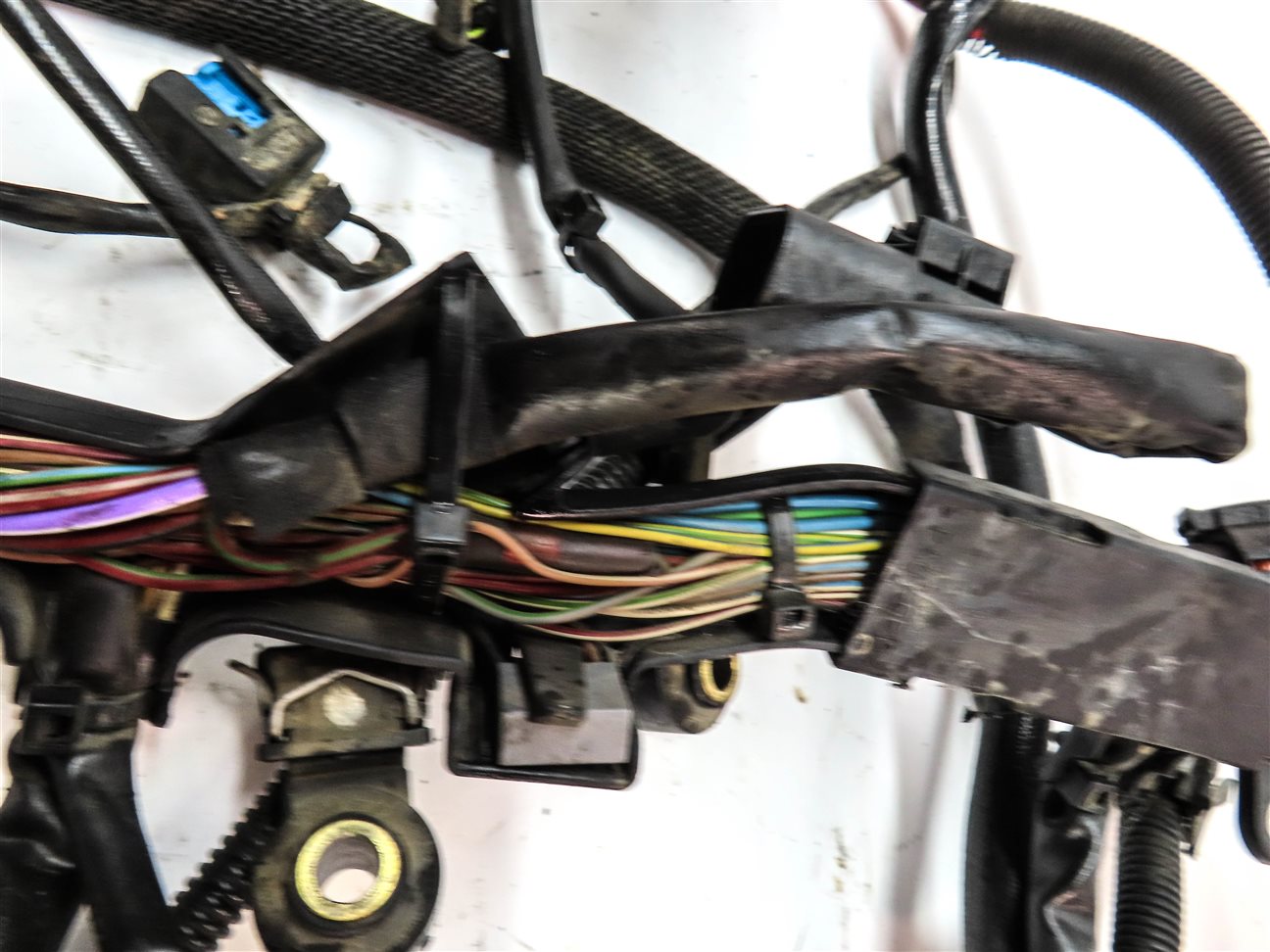 Thumbnail 3: 2008 MERCEDES ML550 SUV (W164) 5.5L (273.963) ENGINE MOTOR WIRE WIRING HARNESS