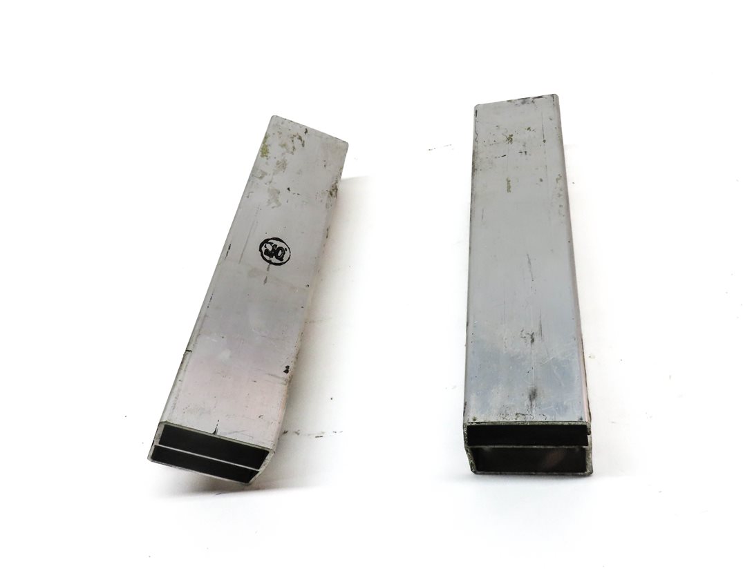 Thumbnail 4: 09-17 AUDI Q5 SQ5 (B8 8R) REAR LEFT & RIGHT BUMPER REINFORCEMENT BAR BRACKET SET
