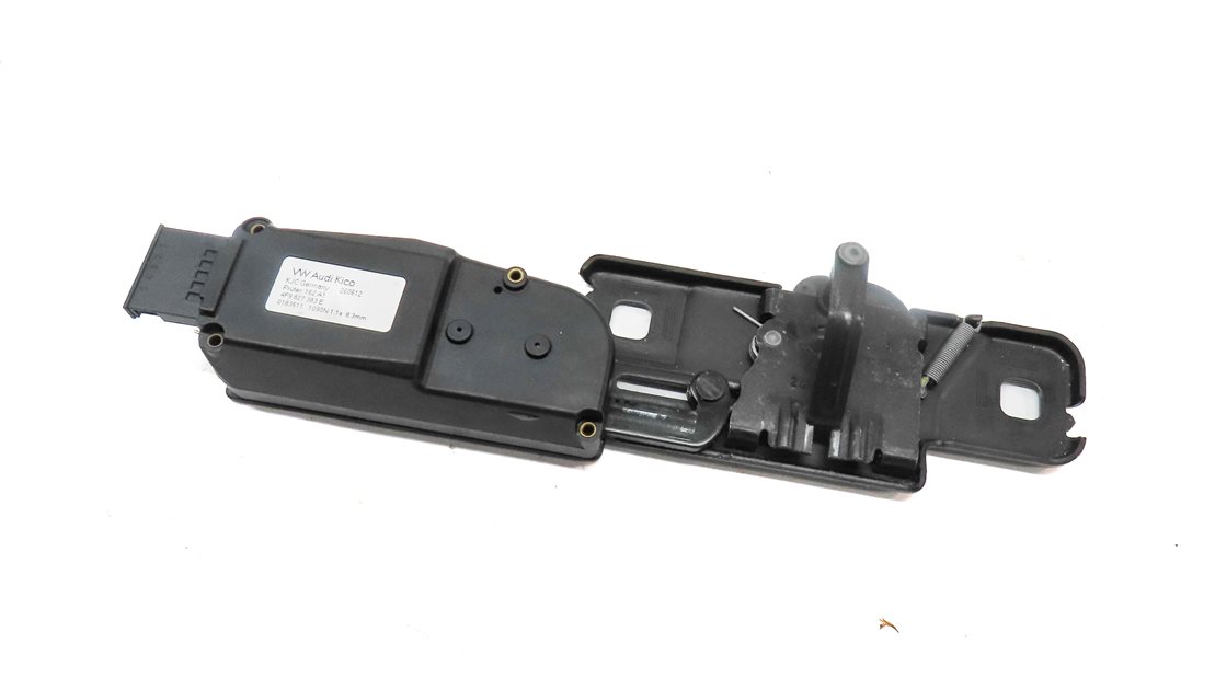 Thumbnail 1: 2012 AUDI Q5 (B8 8R) REAR TRUNK TAILGATE HATCH LOWER LOCK LATCH STRIKER PLATE