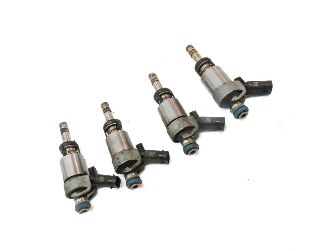 Thumbnail 3: 08-17 AUDI A3 A4 A5 A6 Q5 TT (8P B8 8K 8T 8R MK2 C7) 2.0L FSI FUEL INJECTOR SET4