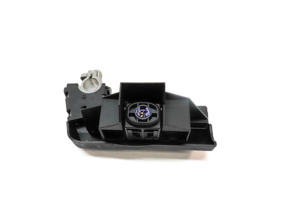 Thumbnail 4: 12 AUDI Q5 (B8 8R) 2.0L (CAEB) ENGINE BATTERY OVERLOAD PROTECTION FUSE TERMINAL