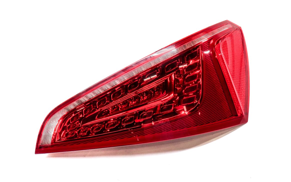 Thumbnail 4: 2009-2012 AUDI Q5 (8R) RIGHT PASSENGER REAR TRUNK TAILLIGHT BRAKE LIGHT LAMP