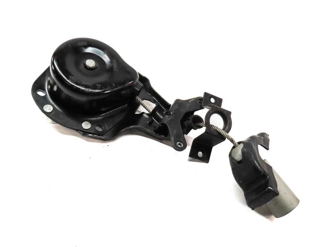 Thumbnail 1: 2006 RANGE ROVER SPORT (L320) EMERGENCY SPARE TIRE CARRIER CABLE WINCH HOLDER