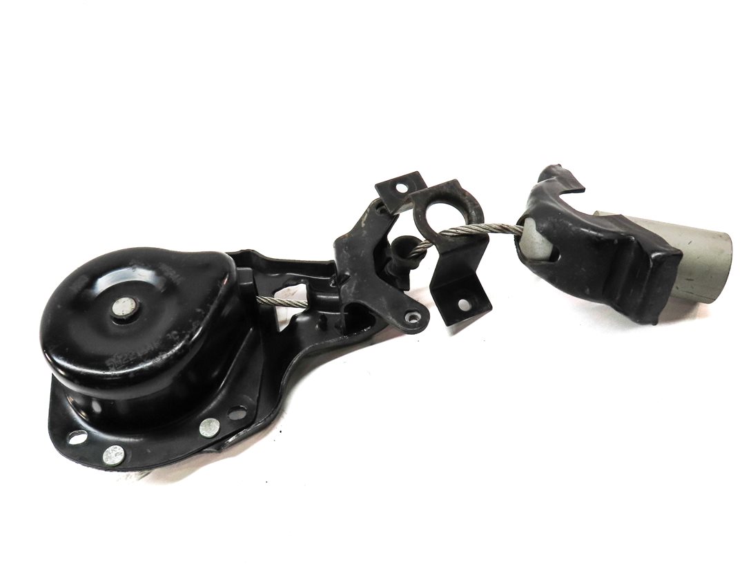 Thumbnail 3: 2006 RANGE ROVER SPORT (L320) EMERGENCY SPARE TIRE CARRIER CABLE WINCH HOLDER