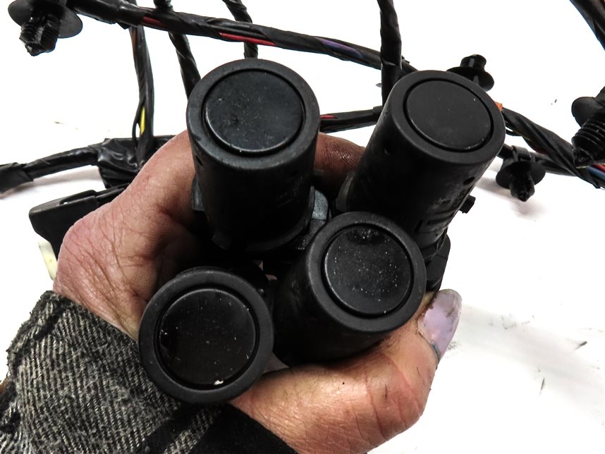 Thumbnail 6: 2006 RANGE ROVER SPORT (L320) FRONT PDC PARK SENSOR SET w/ HARNESS (BLACK)