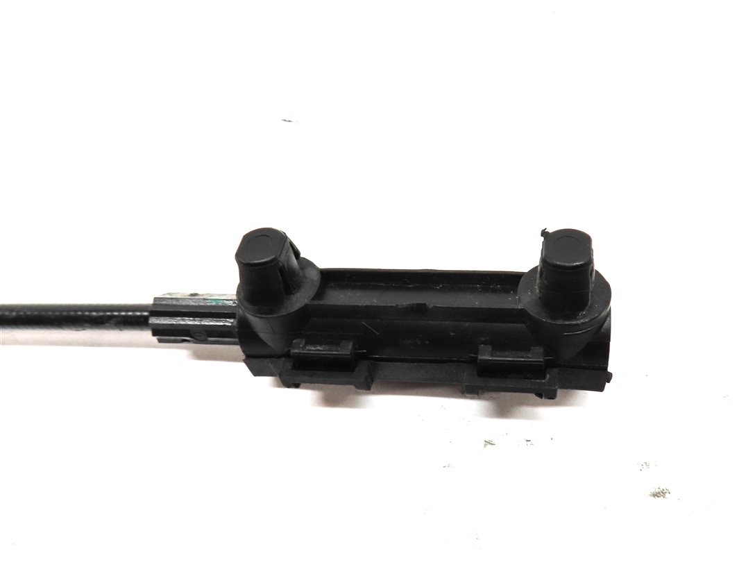 Thumbnail 9: 2006 RANGE ROVER SPORT (L320) FRONT LOWER HOOD LOCK LATCH SET-2 w/ RELEASE CABLE