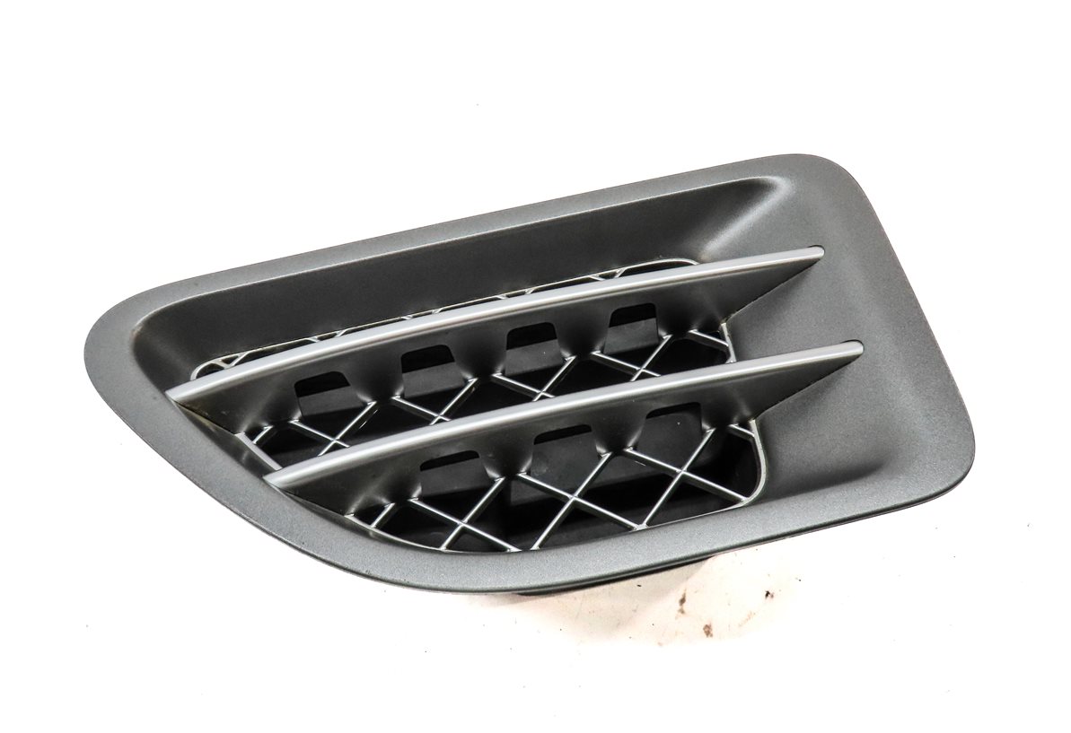 2006 RANGE ROVER SPORT (L320) FRONT LEFT DRIVER FENDER AIR VENT GRILLE TRIM