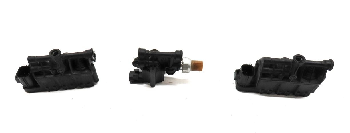 Thumbnail 4: 2006 RANGE ROVER SPORT (L320) AIR SUSPENSION TRANSFER RELIEF VALVE BLOCK SET-3
