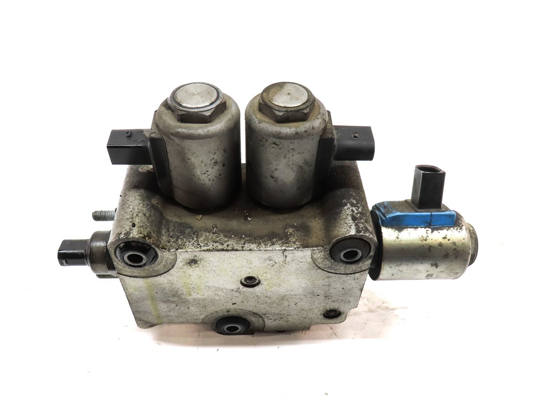 Thumbnail 5: 2006 RANGE ROVER SPORT (L320) SUPERCHARGED ARC SUSPENSION HYDRAULIC VALVE BLOCK