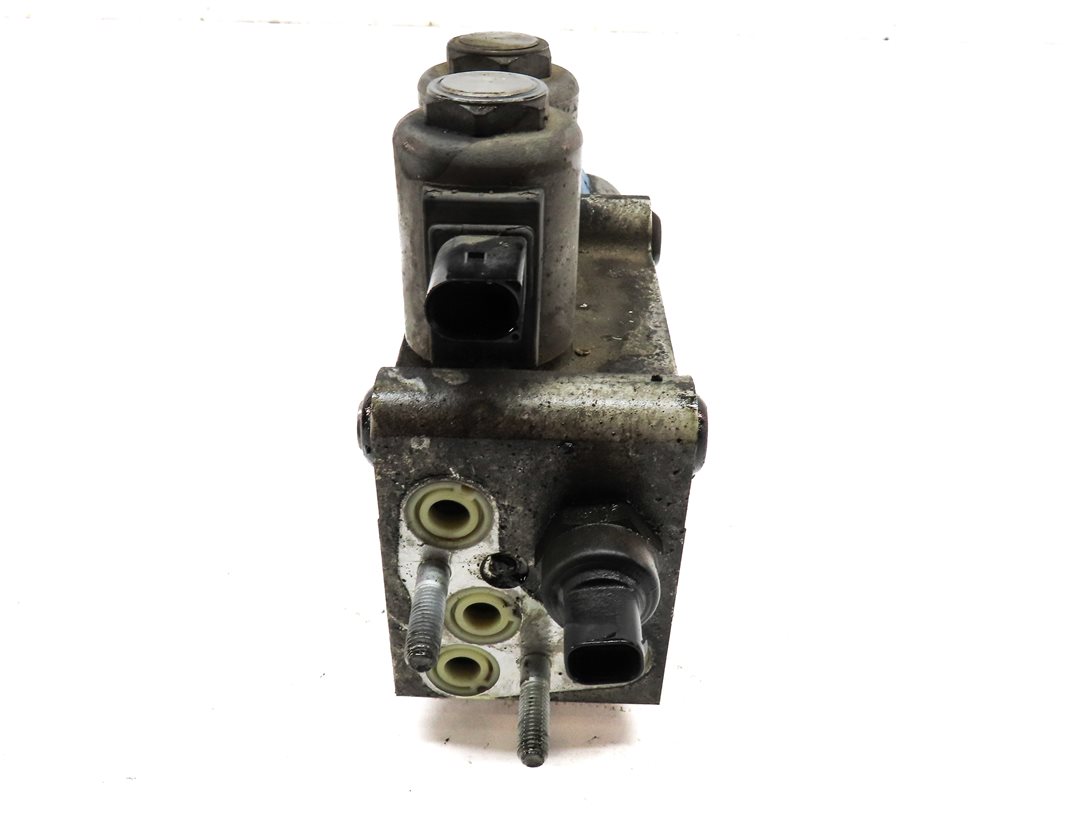 Thumbnail 6: 2006 RANGE ROVER SPORT (L320) SUPERCHARGED ARC SUSPENSION HYDRAULIC VALVE BLOCK