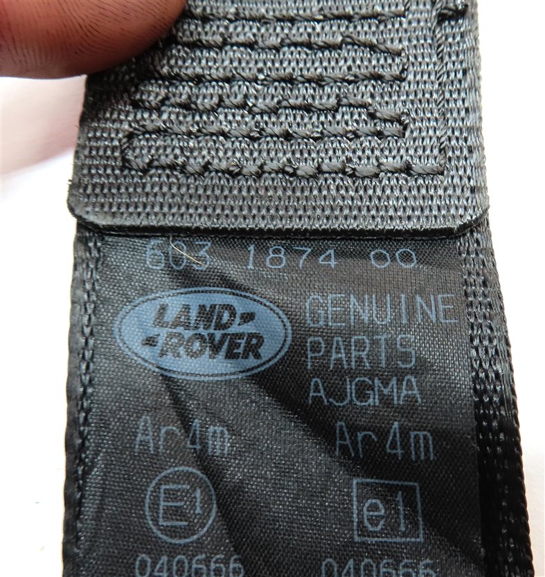 Thumbnail 5: 2006 RANGE ROVER SPORT (L320) REAR SEAT 2nd ROW RIGHT SEATBELT RETRACTOR BLACK