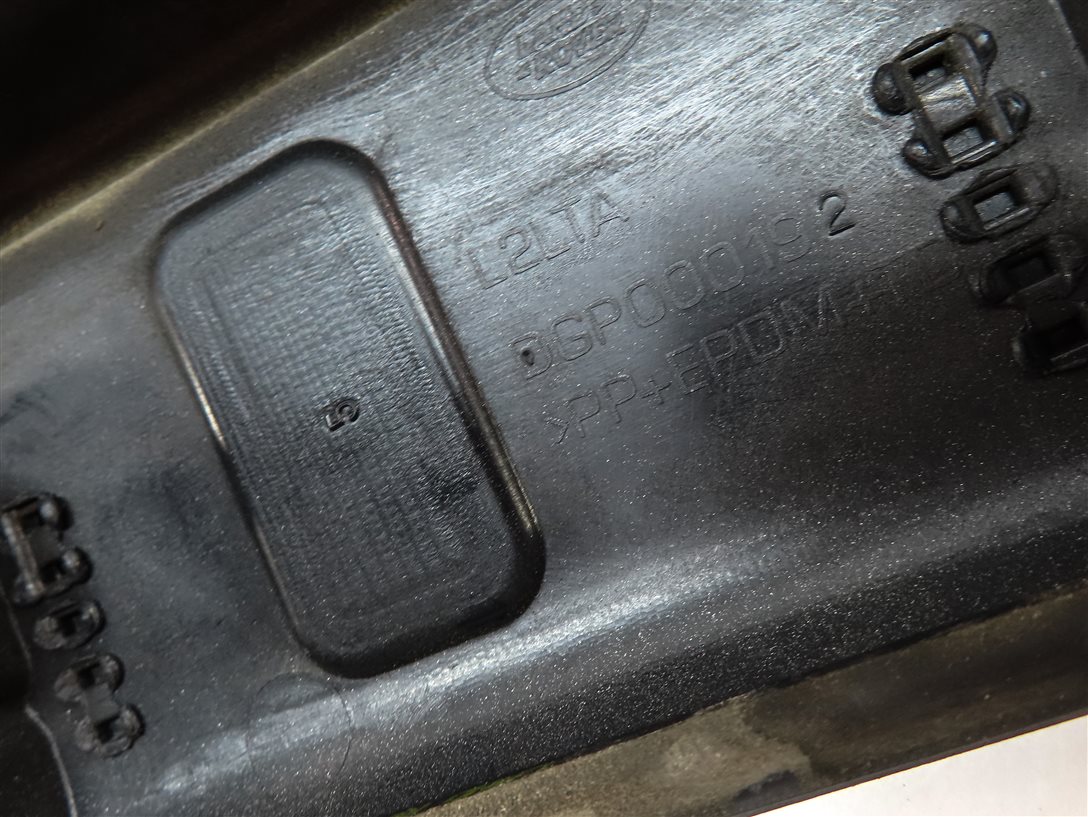 Thumbnail 6: 2006 RANGE ROVER SPORT (L320) REAR TRUNK HATCH LOWER TRIM PANEL STRIP w/ LETTERS