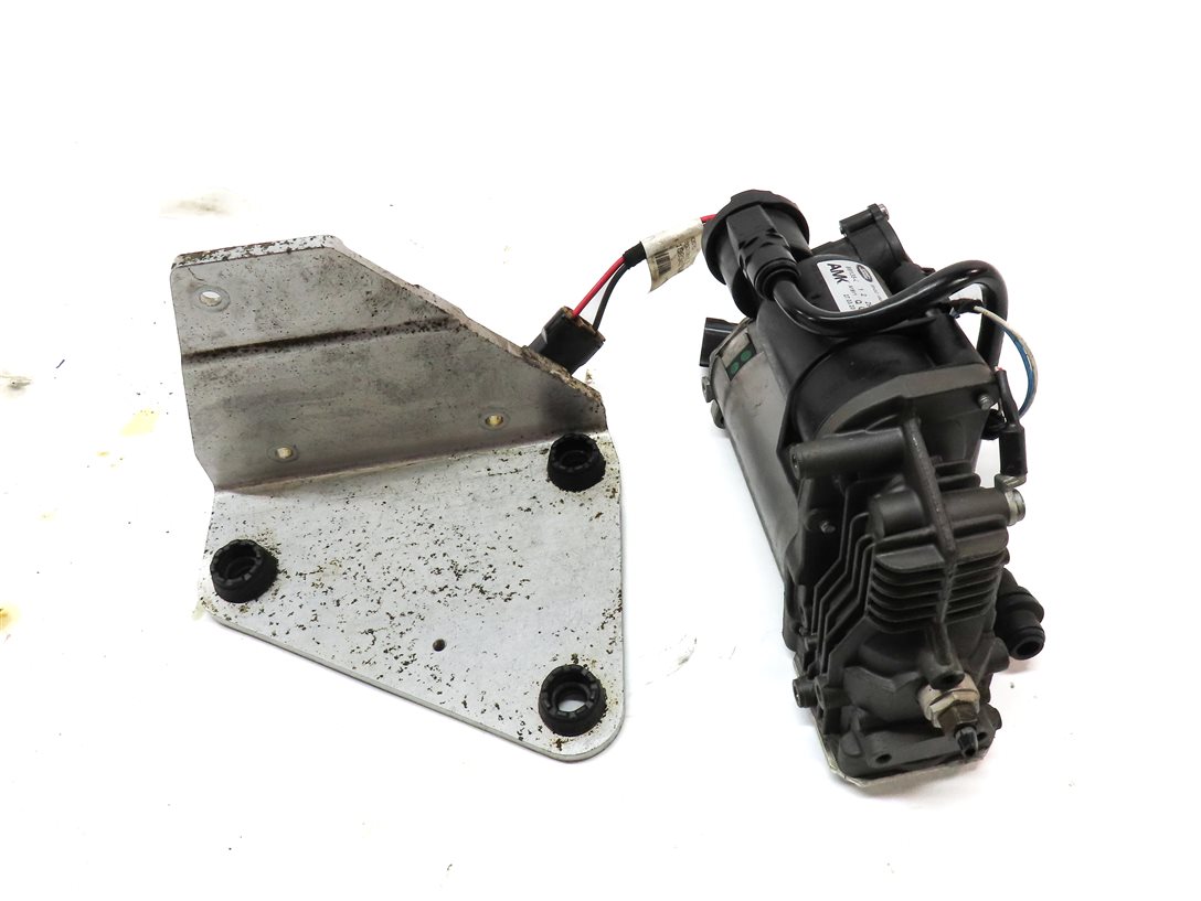 Thumbnail 2: 05-16 LAND ROVER LR3 LR4 / RANGE ROVER SPORT (L320) SUSPENSION COMPRESSOR (AMK)