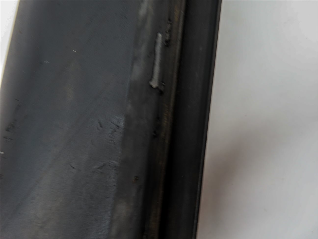 Thumbnail 8: 2006 RANGE ROVER SPORT (L320) FRONT LEFT DRIVER DOOR LOWER MOULDING RUNNER TRIM