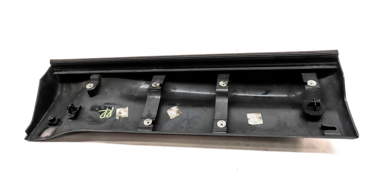 Thumbnail 5: 2006 RANGE ROVER SPORT (L320) REAR RIGHT DOOR LOWER MOULDING RUNNER TRIM