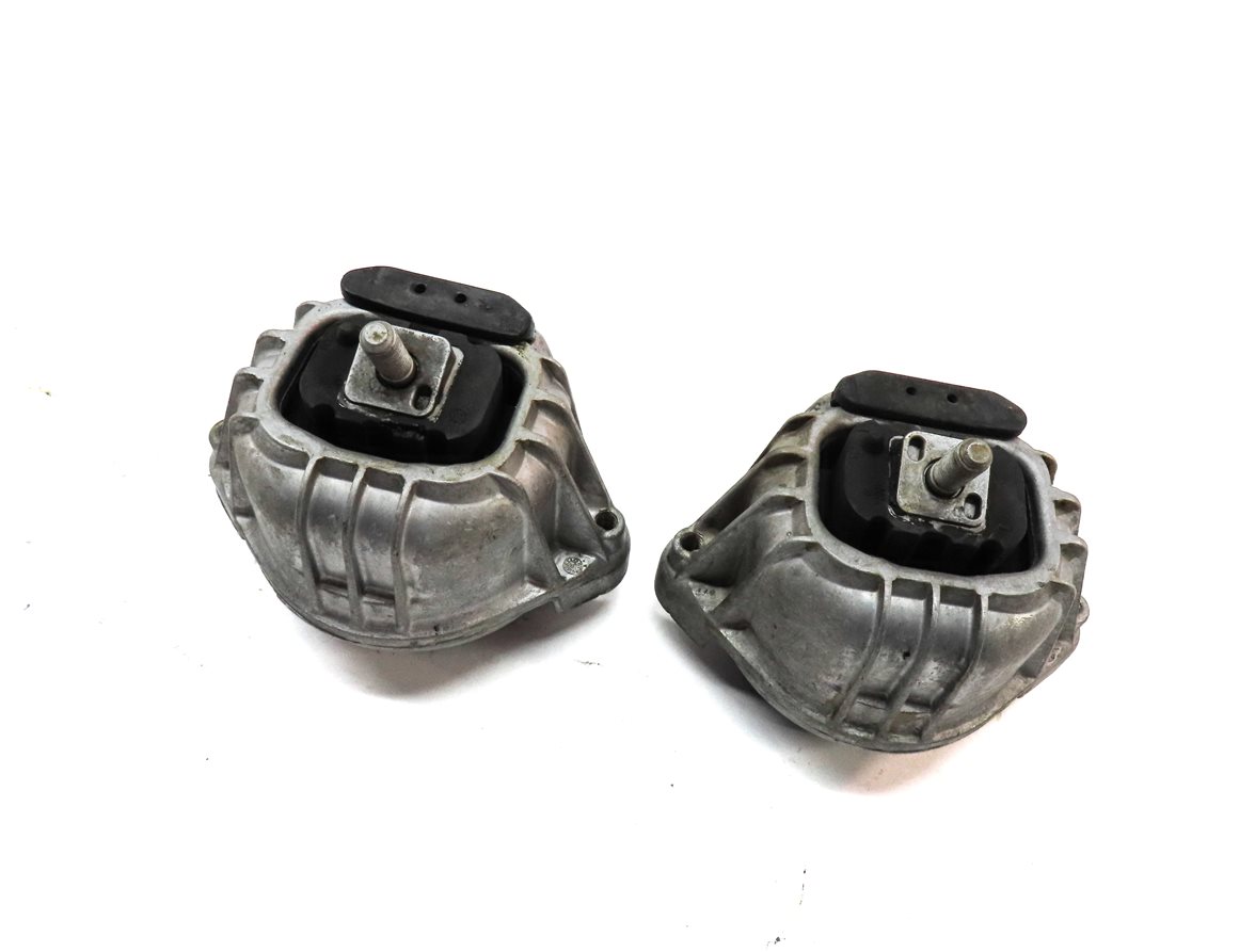 2014 BMW X1 (E84) 2.0L (N20) LEFT & RIGHT ENGINE MOTOR MOUNT SET 2