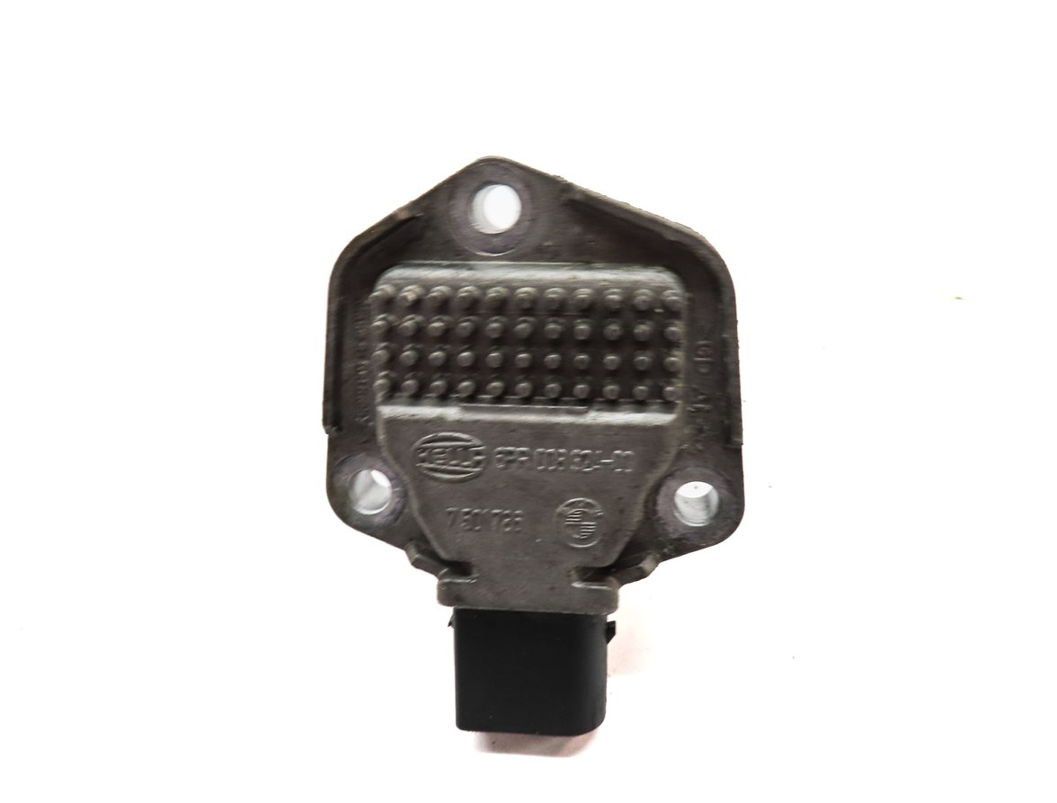 Thumbnail 5: 2014 BMW X1 (E84) 2.0L (N20) ENGINE OIL LEVEL SENSOR