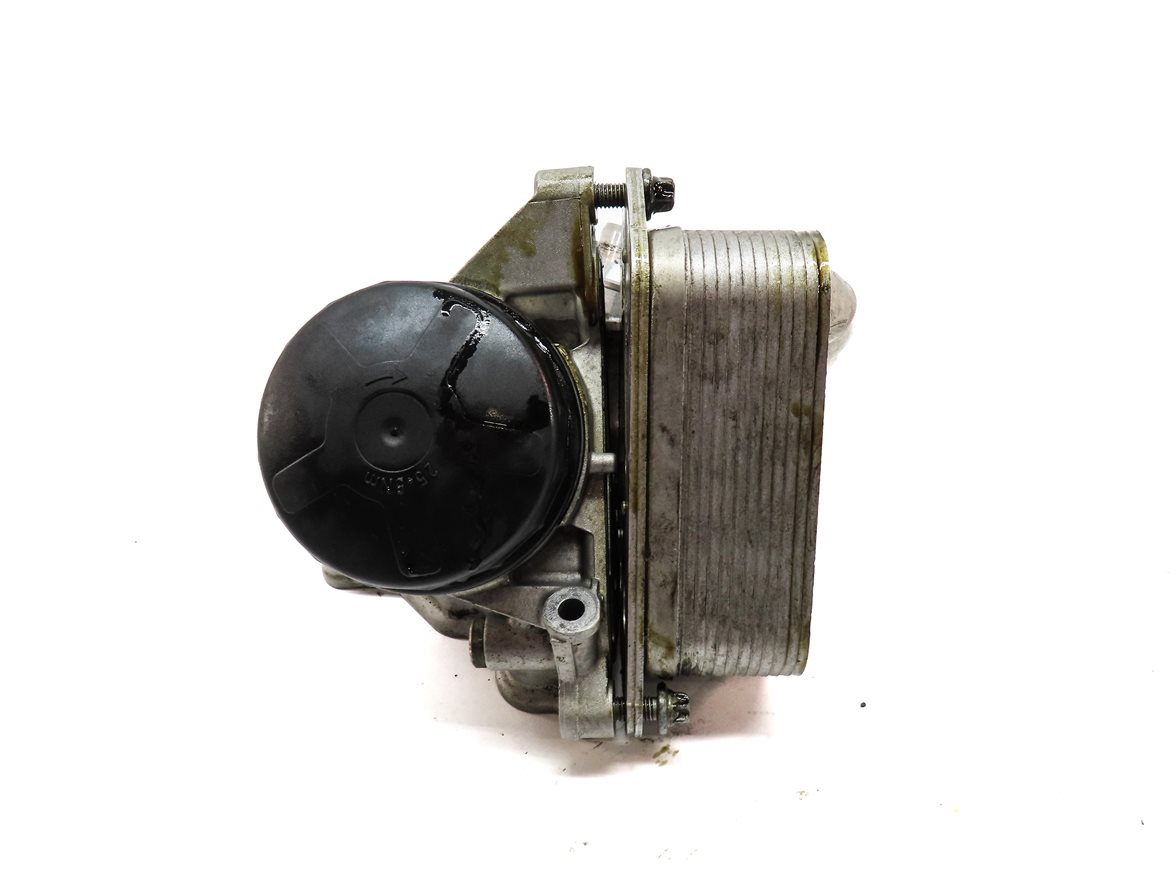 Thumbnail 2: 2014 BMW X1 (E84) 2.0L (N20) ENGINE OIL FILTER HOUSING w/ CAP AND OIL COOLER