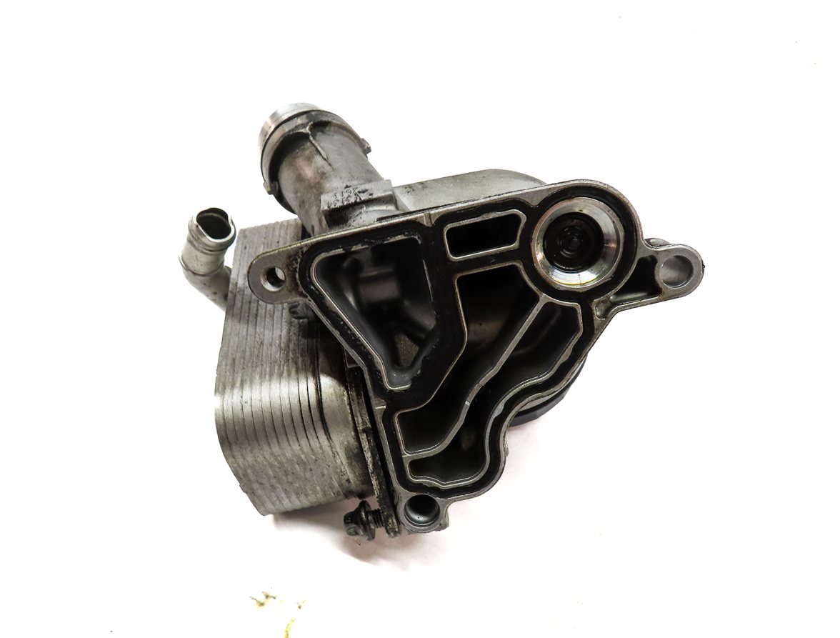 Thumbnail 6: 2014 BMW X1 (E84) 2.0L (N20) ENGINE OIL FILTER HOUSING w/ CAP AND OIL COOLER