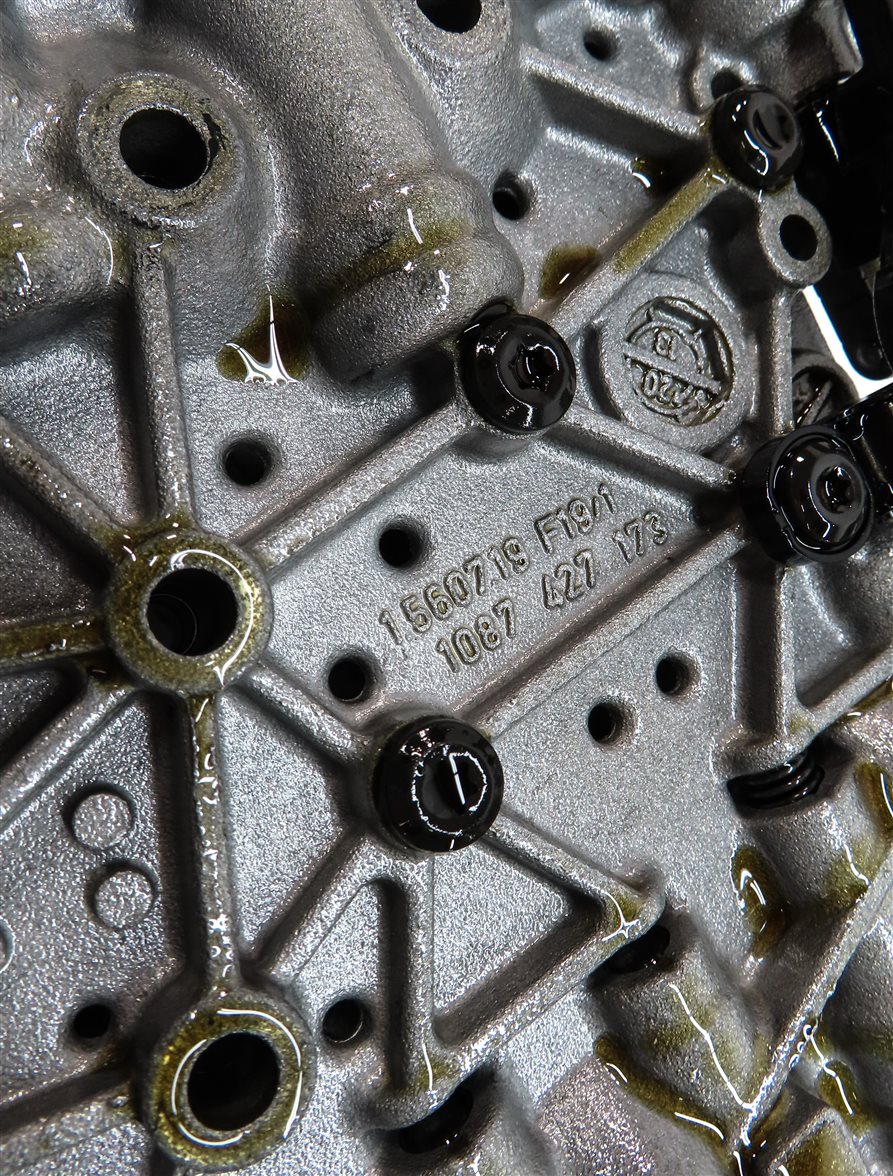Thumbnail 8: 2013-2015 BMW X1 (E84) 28iX - AWD 2.0L TURBO 8HP-45 TRANSMISSION VALVE BODY