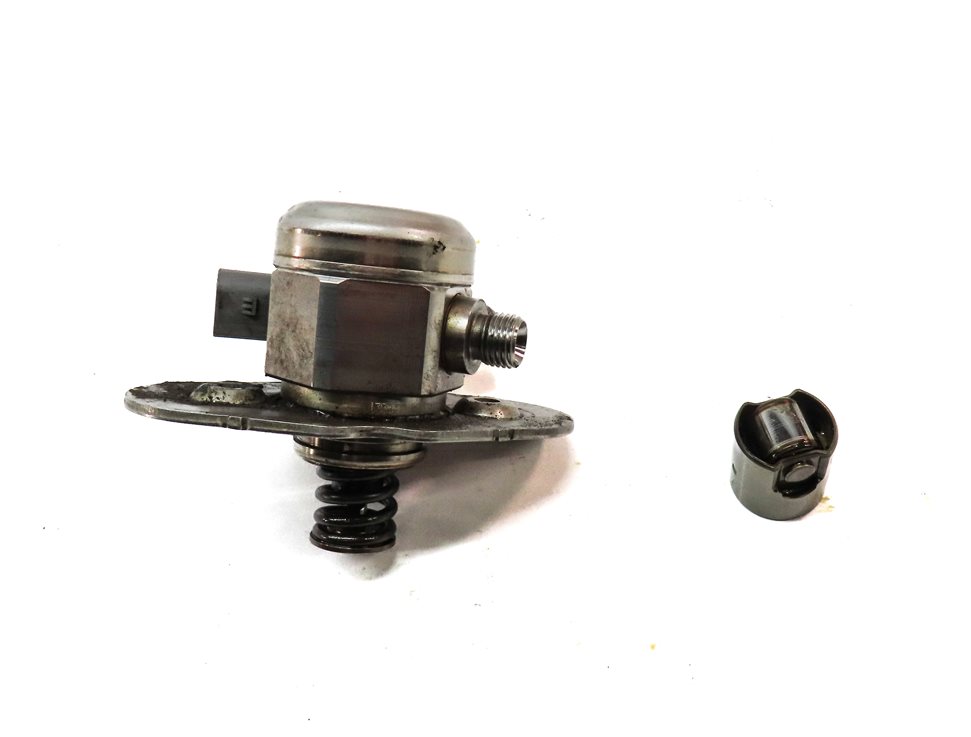 Thumbnail 2: 12-18 BMW 320i 328i 428i 528i X1 X3 X5 Z4 - 2.0L N20 TURBO MECHANICAL FUEL PUMP