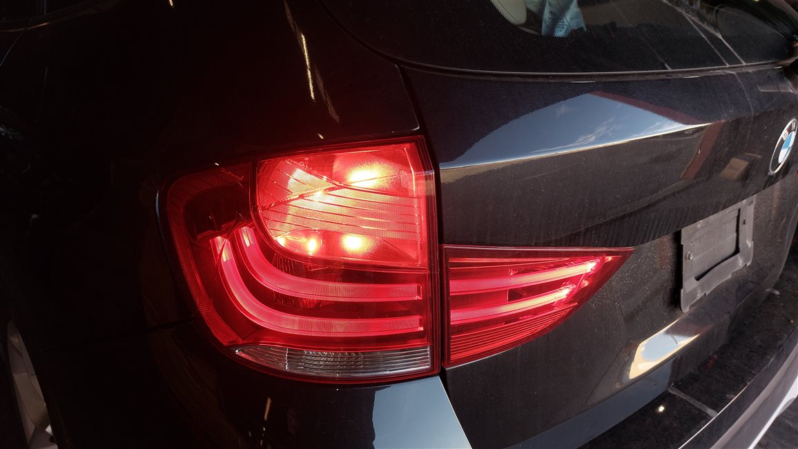 Thumbnail 2: 2012-2015 BMW X1 (E84) LEFT DRIVER REAR OUTER TAILLIGHT BRAKE LIGHT LAMP