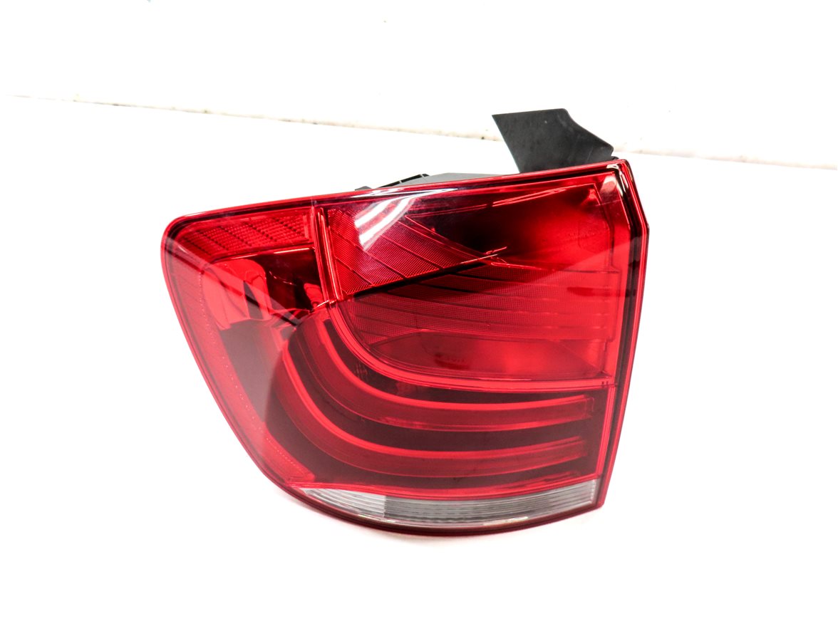 Thumbnail 3: 2012-2015 BMW X1 (E84) LEFT DRIVER REAR OUTER TAILLIGHT BRAKE LIGHT LAMP