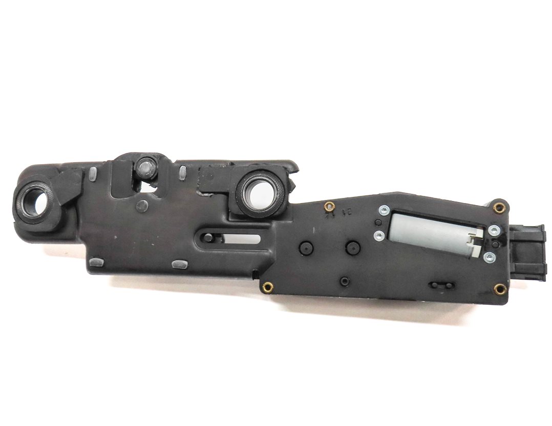 Thumbnail 5: 2015 AUDI Q3 SUV (8U) REAR TRUNK TAILGATE HATCH LID LOCK LATCH STRIKER PLATE