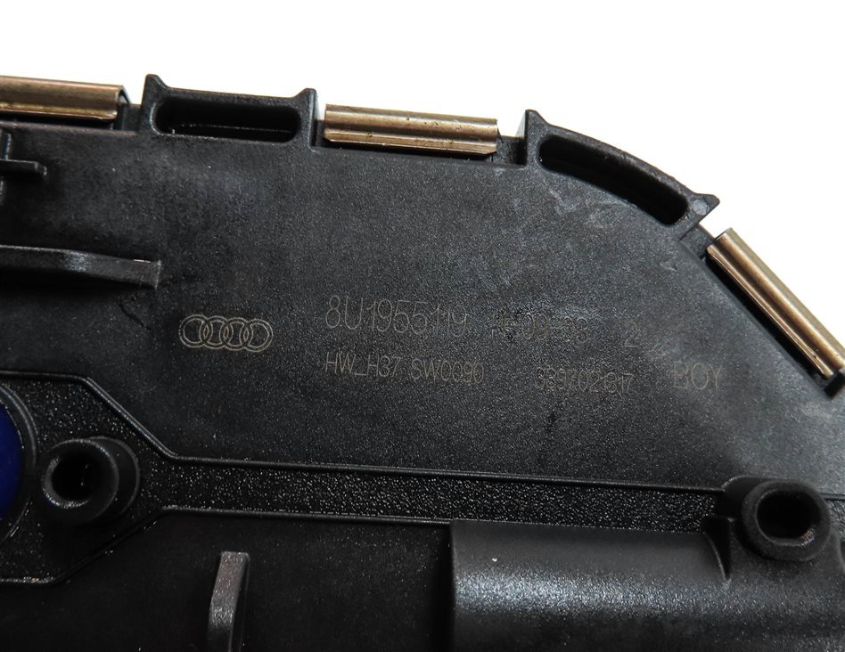 Thumbnail 6: 2015-2018 AUDI Q3 (8U) FRONT WINDSHIELD WIPER MOTOR