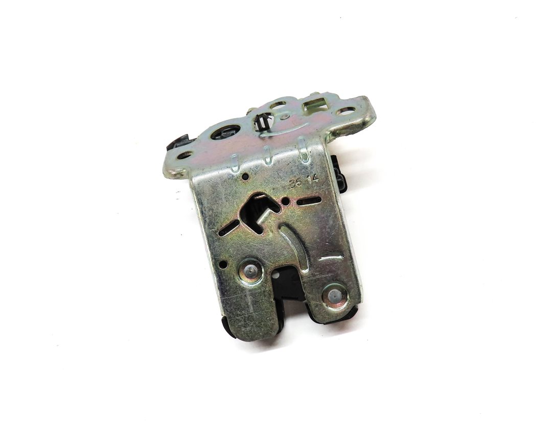 Thumbnail 3: 2015 AUDI Q3 SUV (8U) REAR TRUNK TAILGATE HATCH LID CATCH LOCK LATCH ACTUATOR