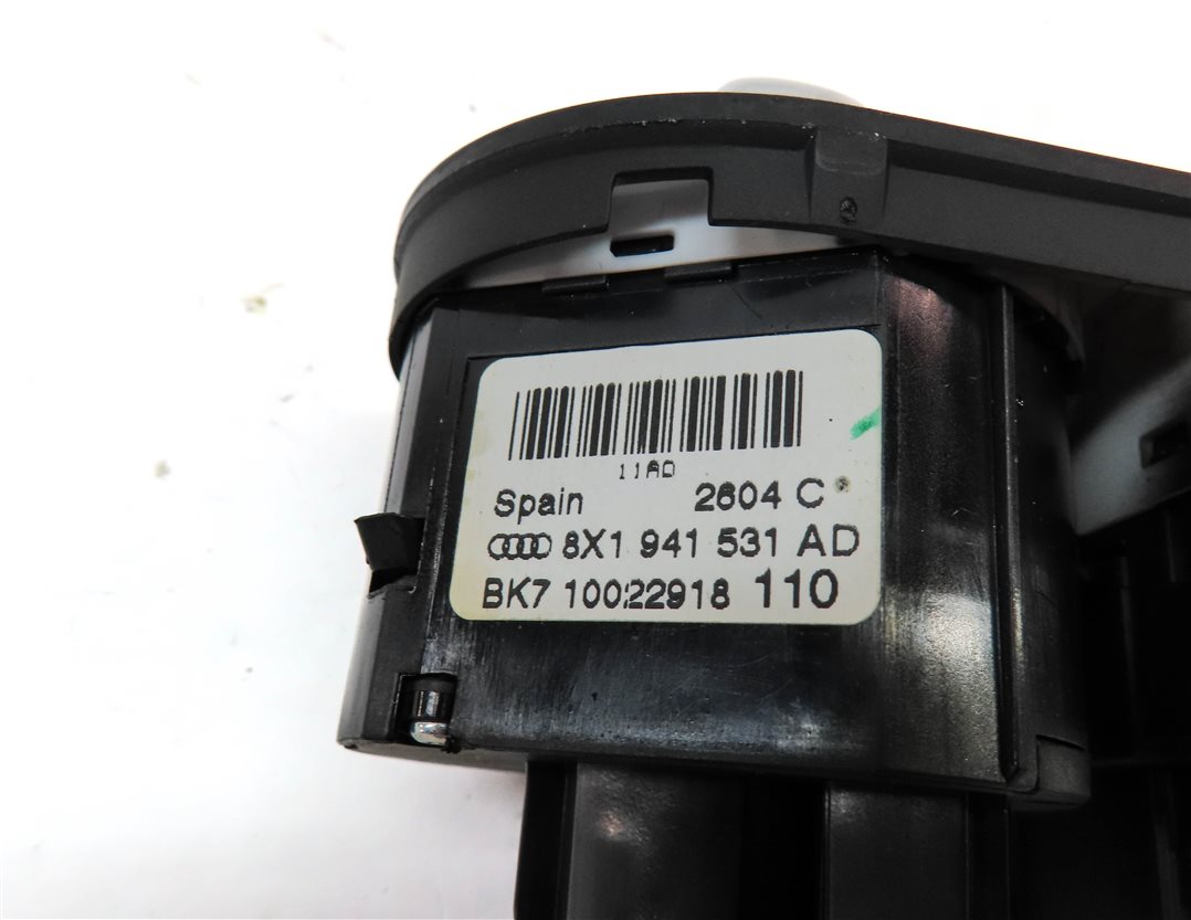 Thumbnail 6: 2015 AUDI Q3 SUV (8U) FRONT LEFT DRIVER DASH DIMMER HEADLIGHT LAMP SWITCH