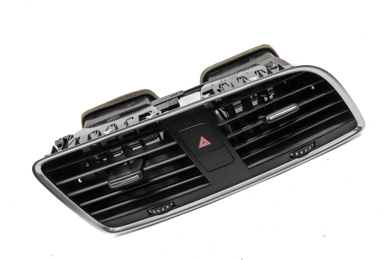 Thumbnail 3: 2015 AUDI Q3 SUV (8U) FRONT CENTER DASH HEAT AIR AC HVAC DUAL VENT (Black)