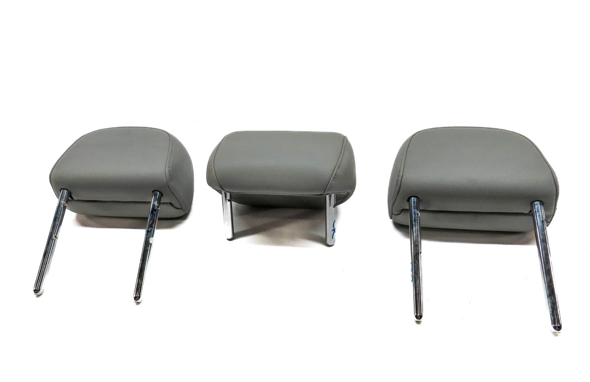 Thumbnail 6: 15 AUDI Q3 SUV (8U) REAR LEFT CENTER RIGHT SEAT HEADREST HEAD REST SET/3 (Gray)