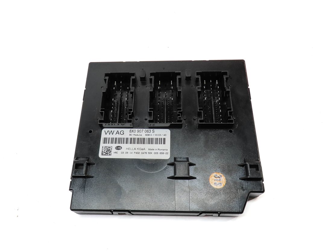 Thumbnail 4: 2015 AUDI Q3 (8U) 2.0L CCTA ENGINE ECM BCM IMMOBILIZER BODY MODULE KEY SET