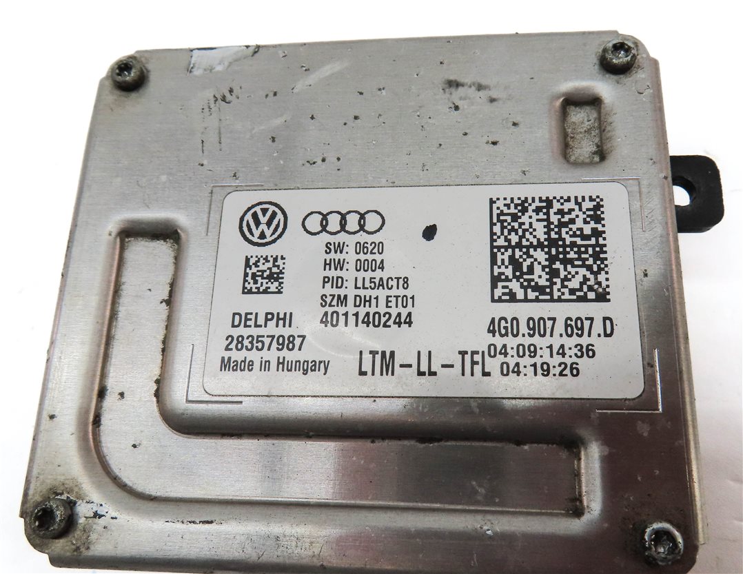 Thumbnail 6: 2015 AUDI Q3 SUV (8U) FRONT LEFT DRIVER HEADLIGHT LAMP CONTROL MODULE SET/2