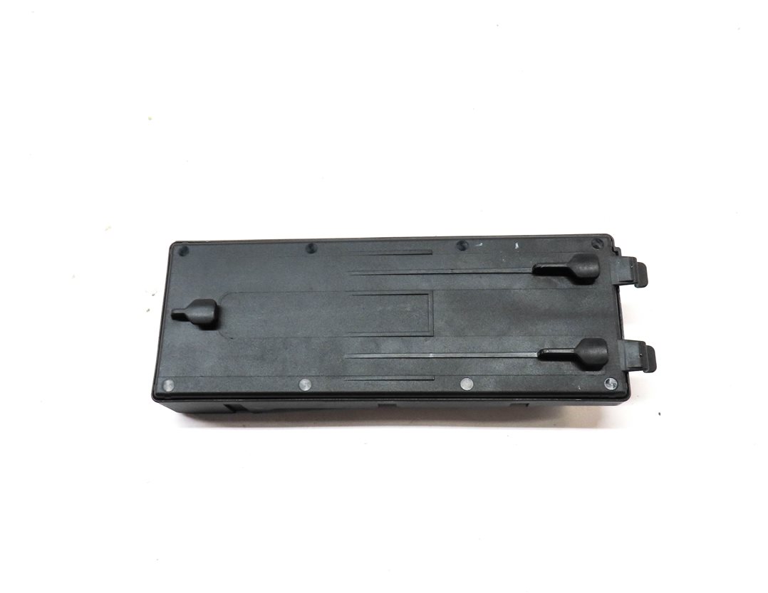 Thumbnail 5: 2015-2017 AUDI Q3 (8U) HATCH GATE TRUNK LIFT LIFTGATE CONTROL MODULE