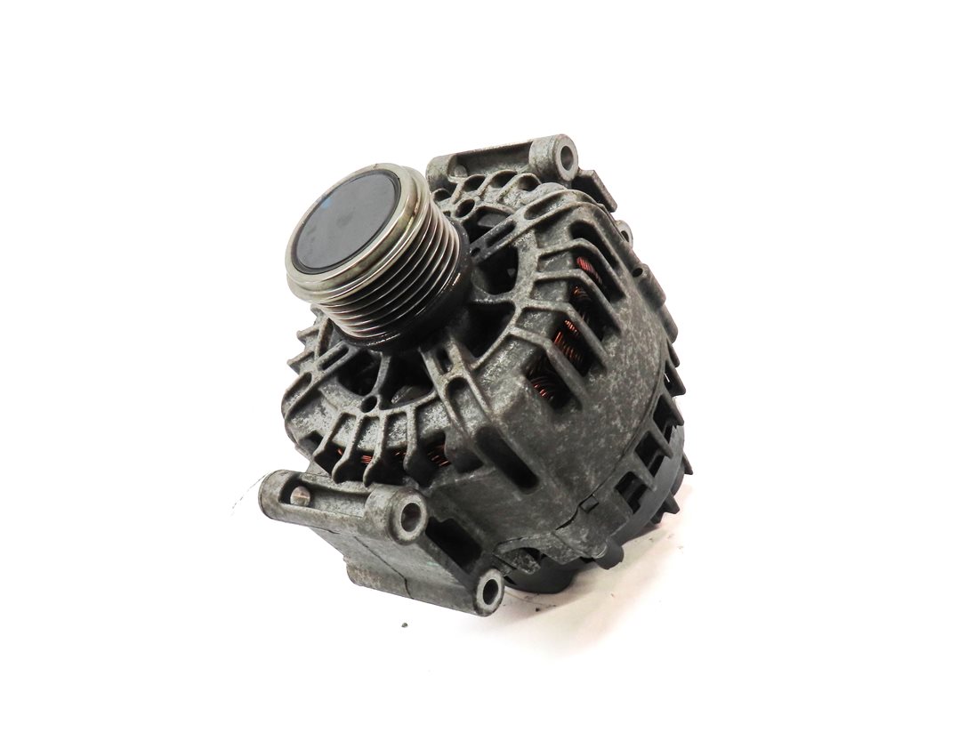 Thumbnail 3: 2015-2018 AUDI Q3 (8U) 2.0L ENGINE 140 AMP ALTERNATOR POWER GENERATOR (VALEO)