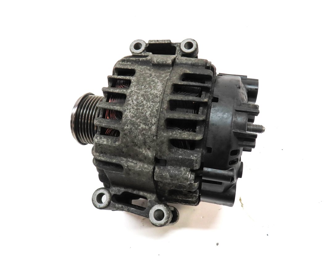 Thumbnail 4: 2015-2018 AUDI Q3 (8U) 2.0L ENGINE 140 AMP ALTERNATOR POWER GENERATOR (VALEO)