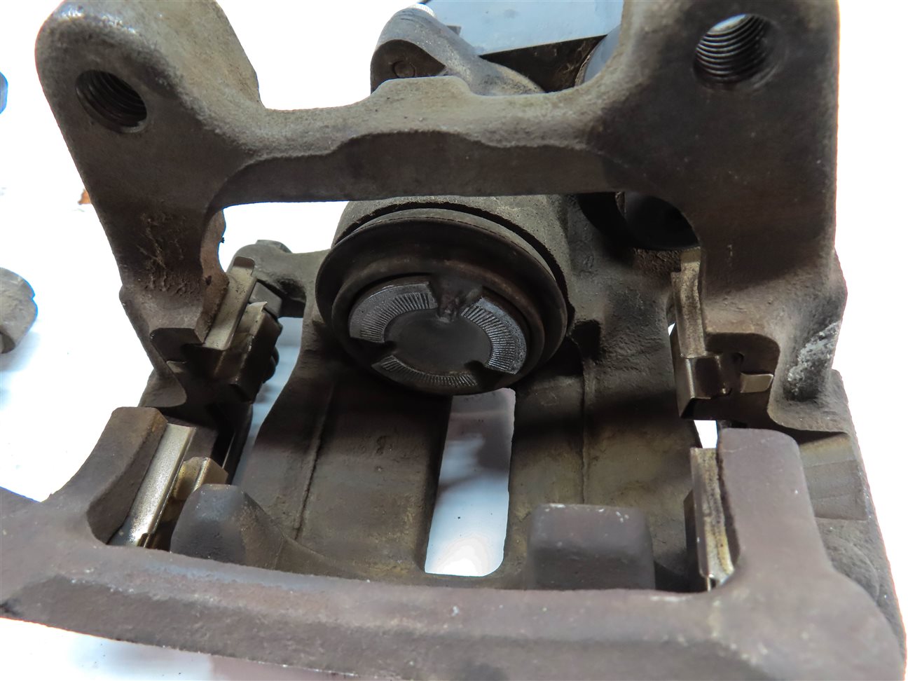 Thumbnail 7: 2009-2018 VW TIGUAN CC 2015 AUDI Q3 (8U) REAR LEFT & RIGHT BRAKE CALIPER SET/2