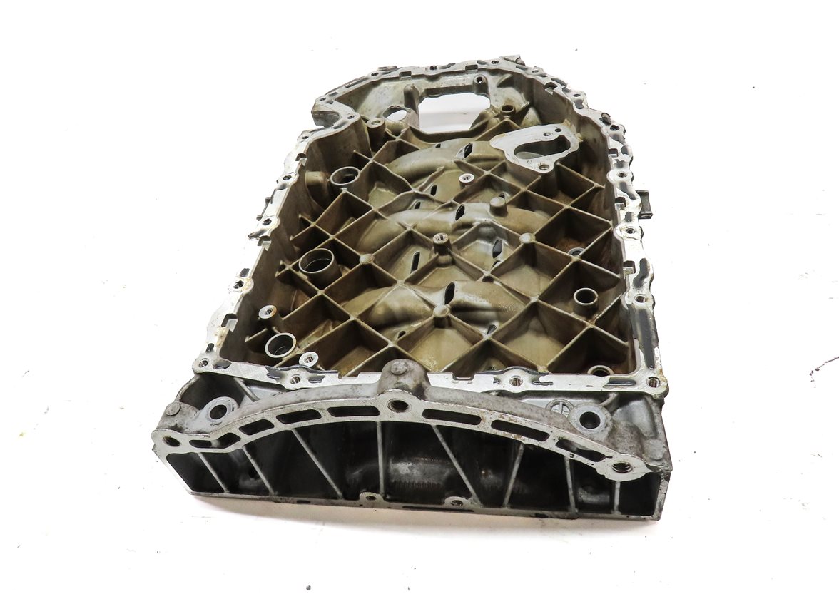 Thumbnail 5: 2009-2018 VW EOS TIGUAN AUDI Q3 (8U) 2.0L TURBO ENGINE UPPER OIL PAN CRADLE